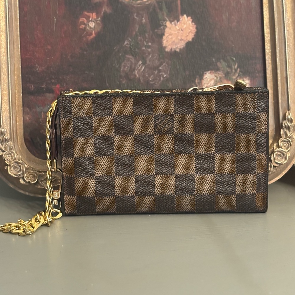 Authentic Louis Vuitton Damier Pochette Accessoires - Picture 9 of 9